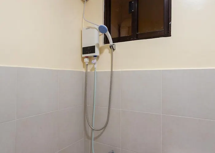 Spacious With Fast Wi-fi Near Up And Maginhawa