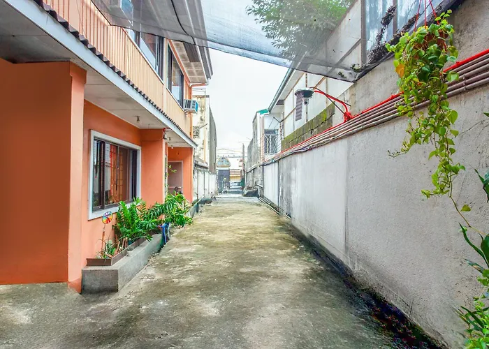 Spacious With Fast Wi-fi Near Up And Maginhawa Apartment