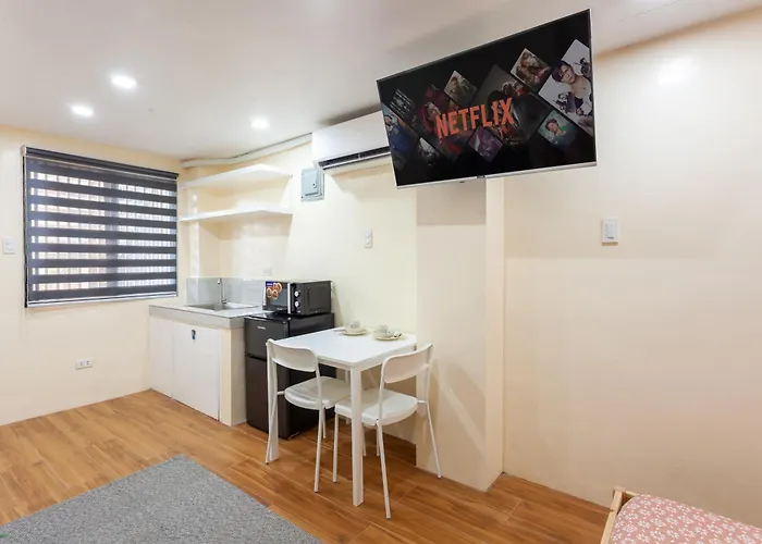 Spacious With Fast Wi-fi Near Up And Maginhawa Apartment Manila