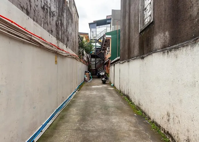 Spacious With Fast Wi-fi Near Up And Maginhawa Apartment