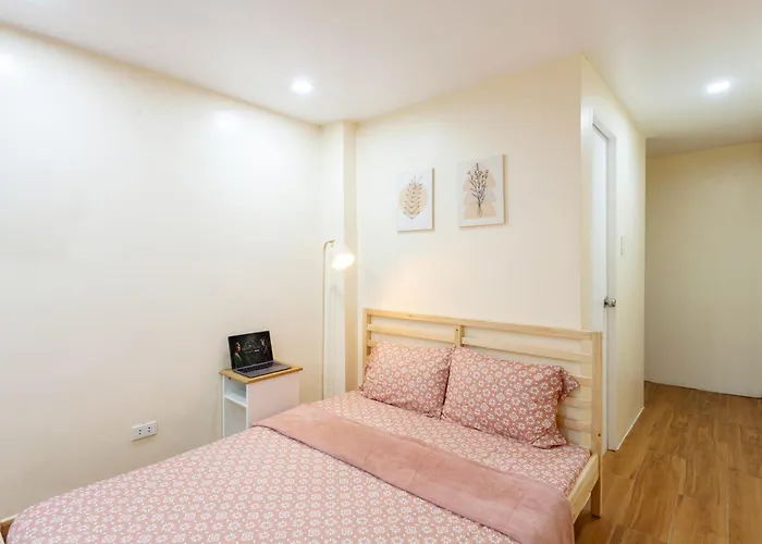Spacious With Fast Wi-fi Near Up And Maginhawa Apartment Manila
