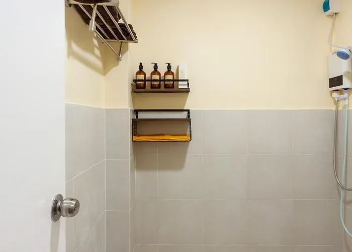Spacious With Fast Wi-fi Near Up And Maginhawa