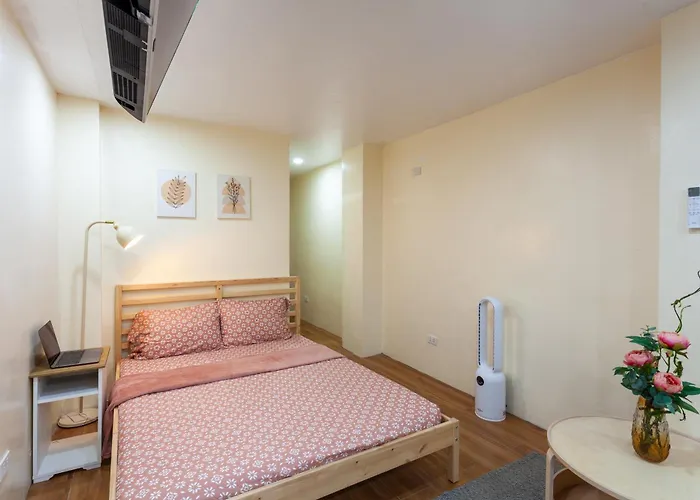 Spacious With Fast Wi-fi Near Up And Maginhawa Apartment